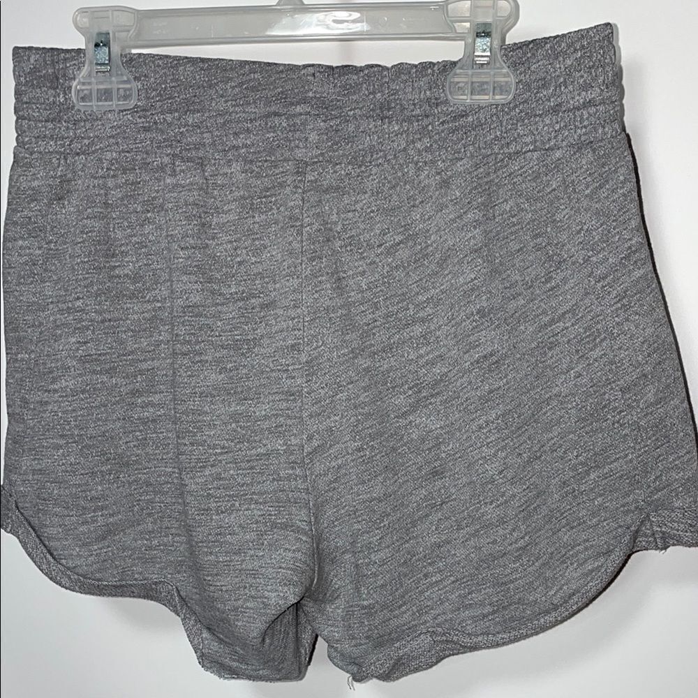 PINK Victoria's Secret Women's Gray Shorts - Picture 4 of 6